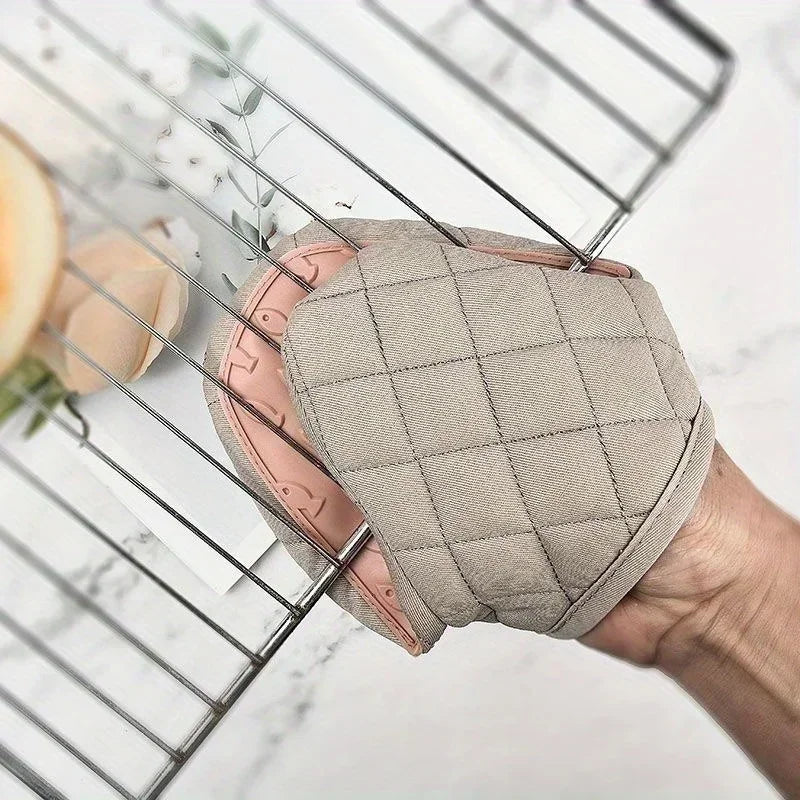Silicone Oven Glove Clamp – Heat-Resistant Kitchen Mitt