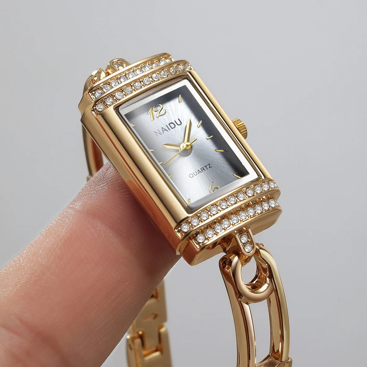 Women's Rhinestone Quartz Watch – White Dial Luxury Style