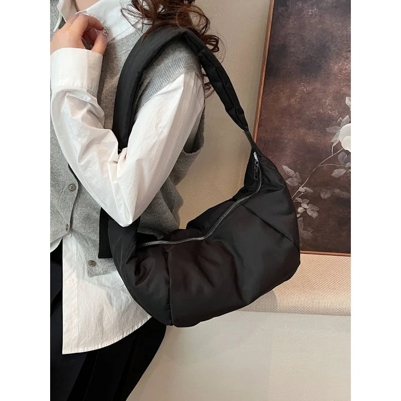 Women's Large-Capacity Flannel Crossbody Dumpling Bag