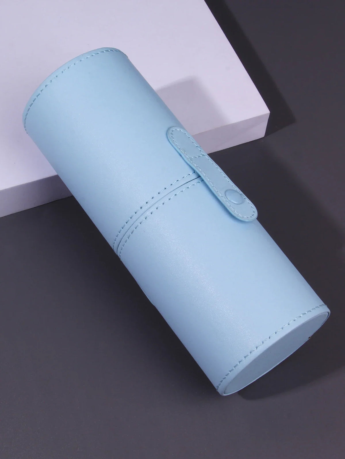 Portable Dustproof Makeup Brush Holder with Lid – Multi-Color