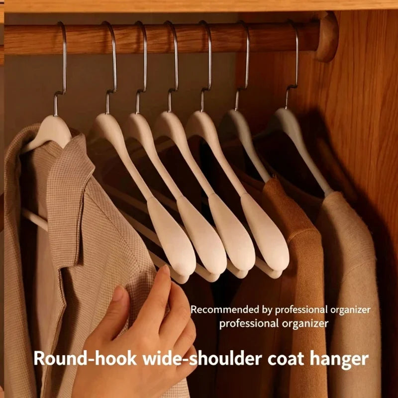 Heavy-Duty Wide Shoulder Metal Clothes Hangers – 5/10 Pack