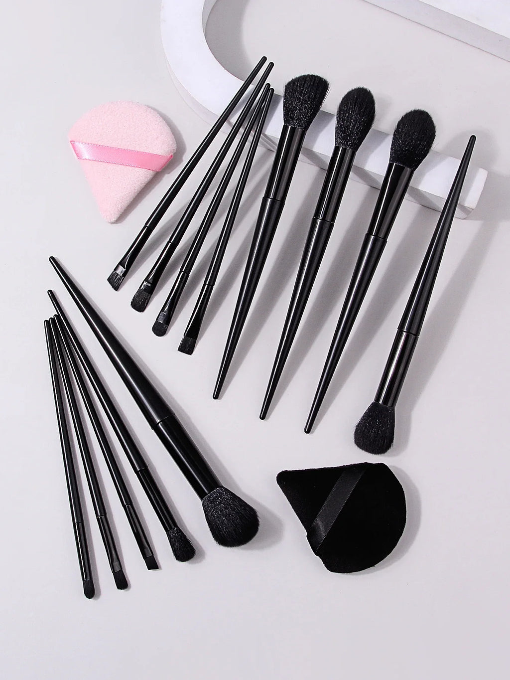 Nixie 15pc Makeup Brush Set – Foundation, Powder & Eyeshadow