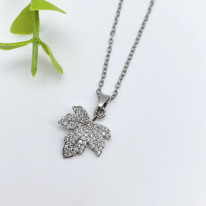 Zircon Leaf Pendant Necklace – Gold & Silver Clavicle Chain
