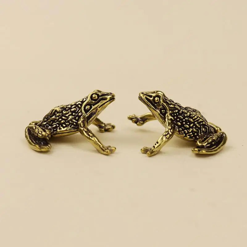 Brass Feng Shui Money Toad Statue – Lucky Fortune Figurine