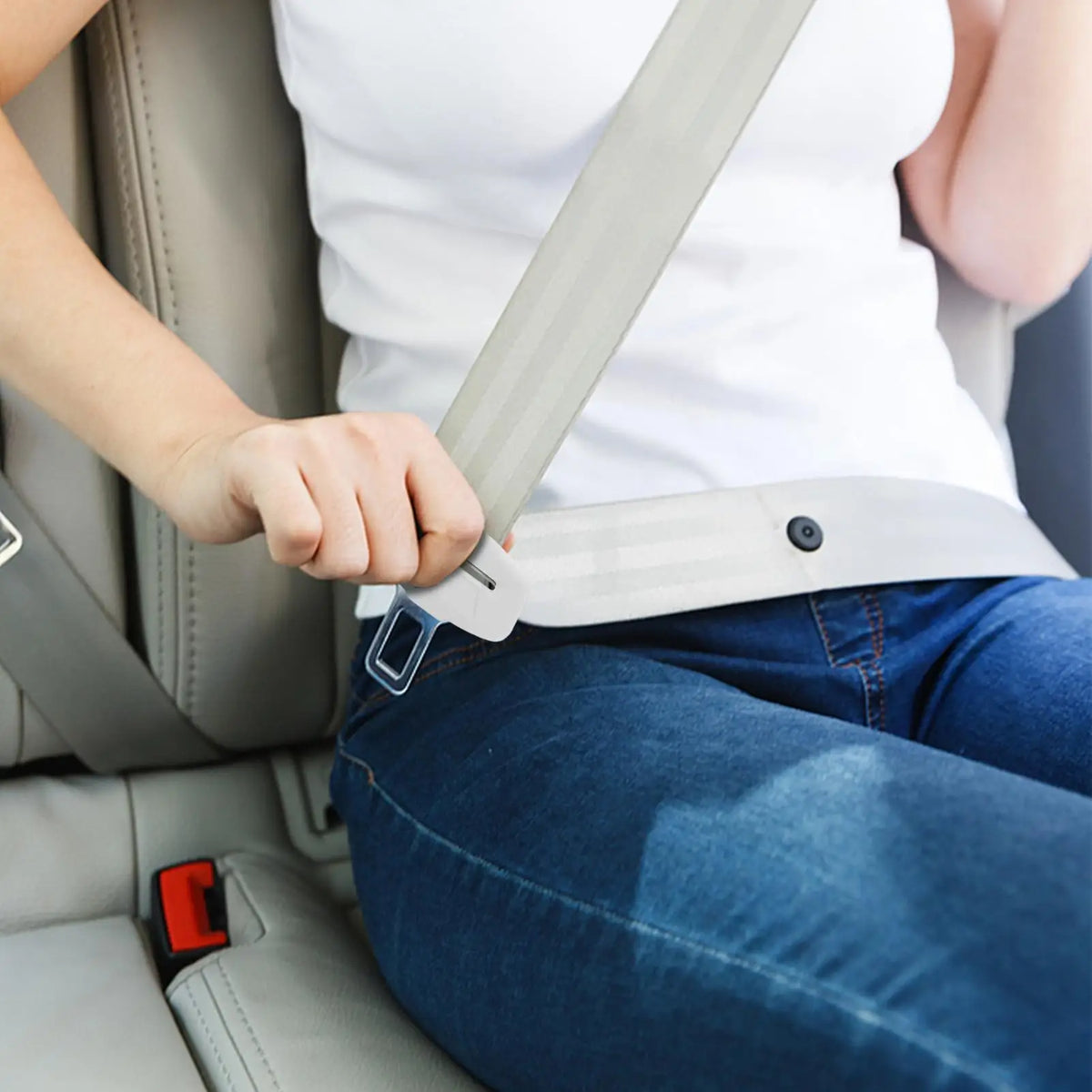 4pcs Silicone Seat Belt Buckle Covers – Anti-Scratch Protector
