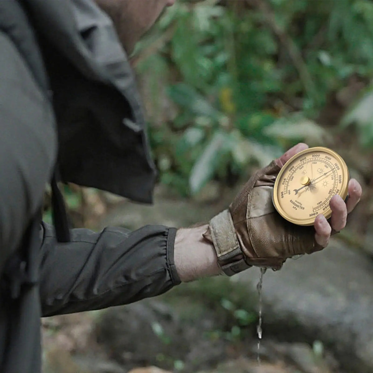 Portable Fishing Barometer – Air Pressure & Weather Gauge