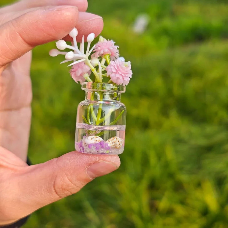 4-Pack Glow in the Dark Glass Mini Vase Set – Home & Car Decor
