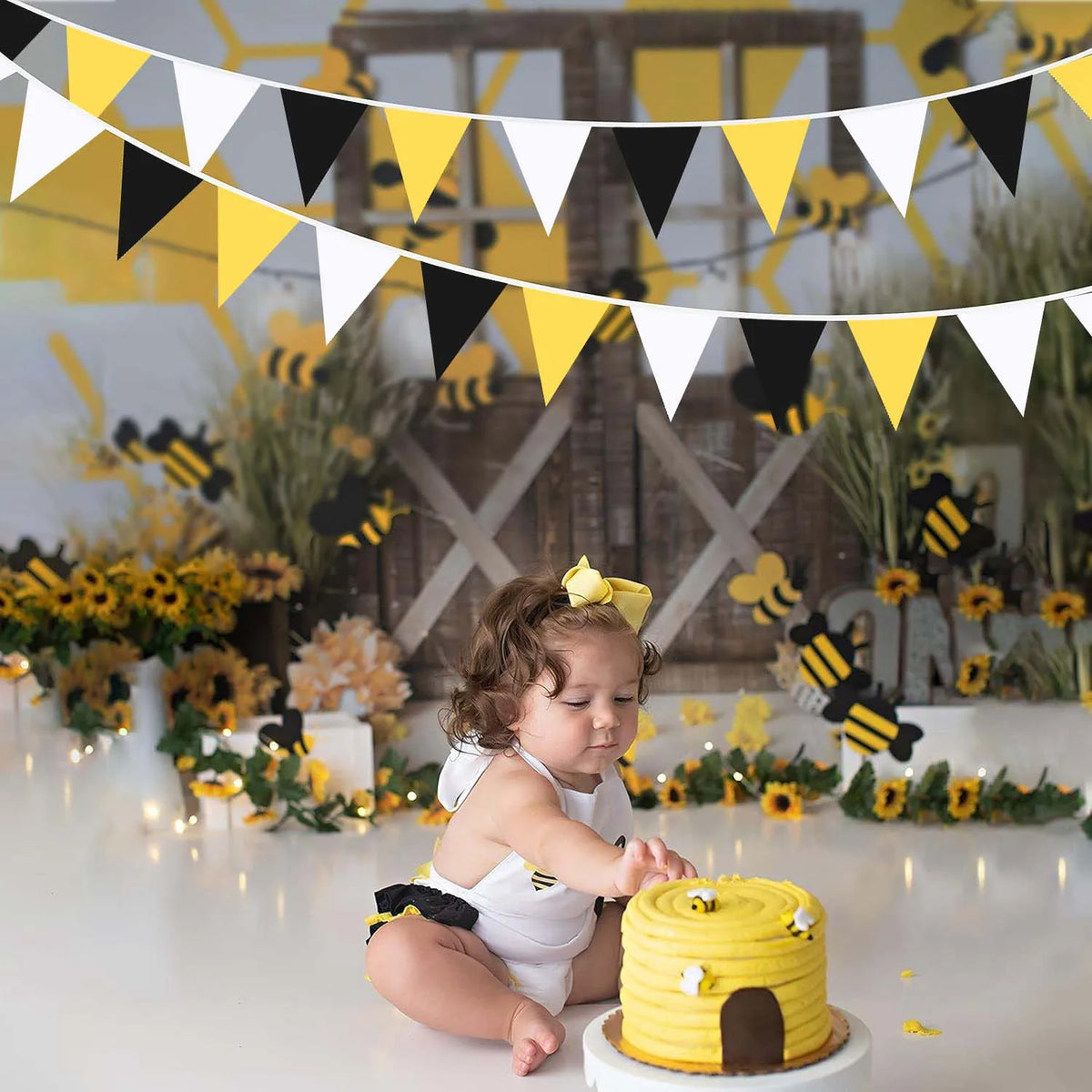 Yellow Black White Pennant Bunting Garland 33ft – 20 Flags