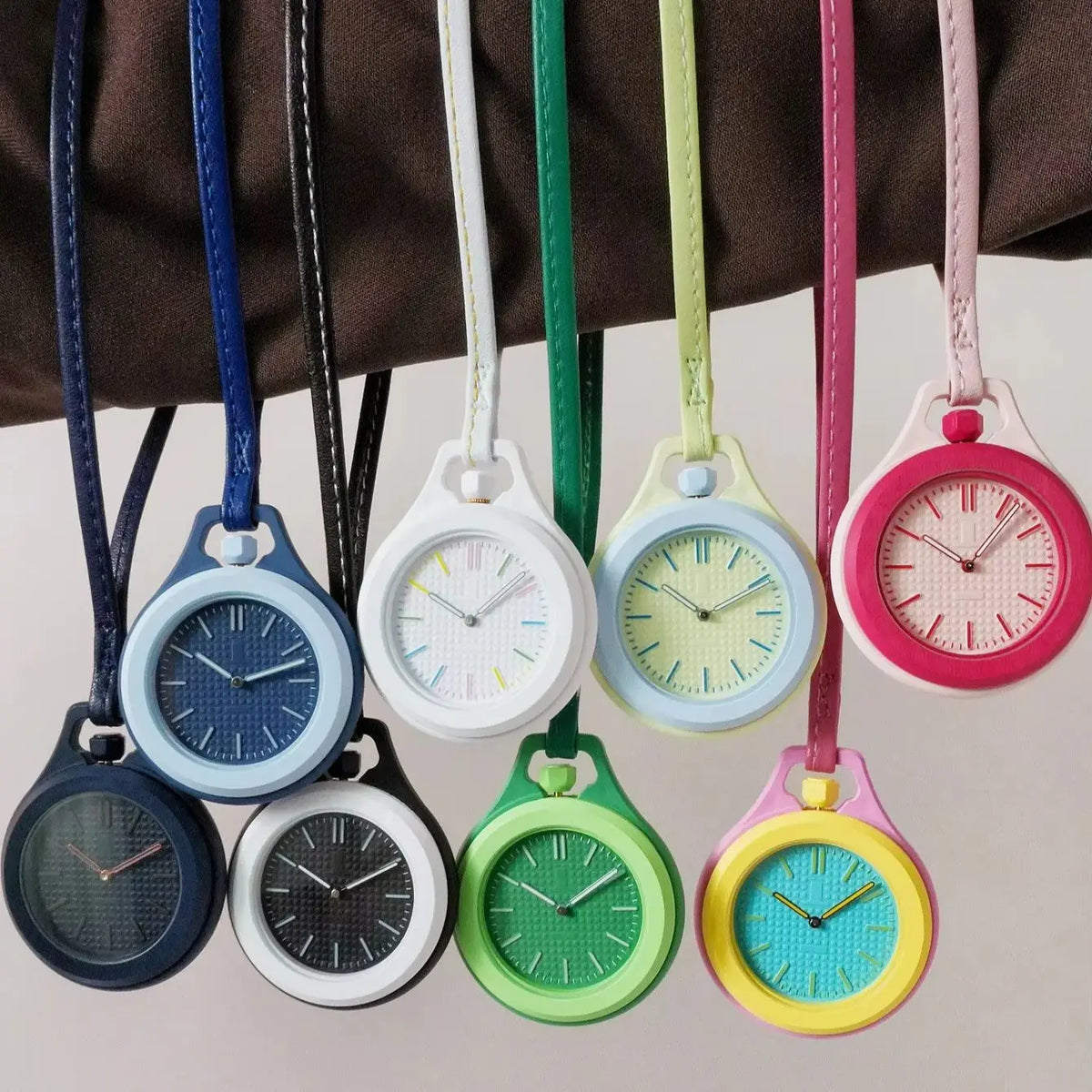 Round Quartz Hanging Watch – Backpack Pendant Portable Clock