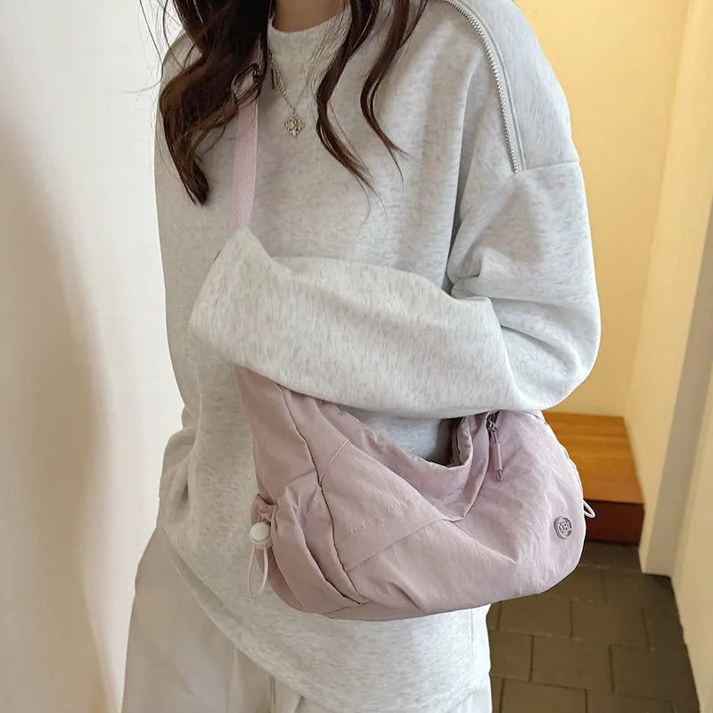 Women's Large Capacity Crossbody Dumpling Bag – Casual & Sporty