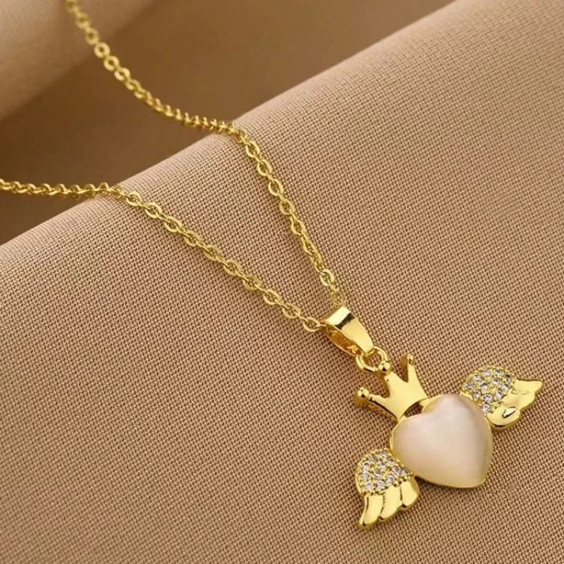 Women's Love Heart Wings Pendant Necklace – Gold Plated