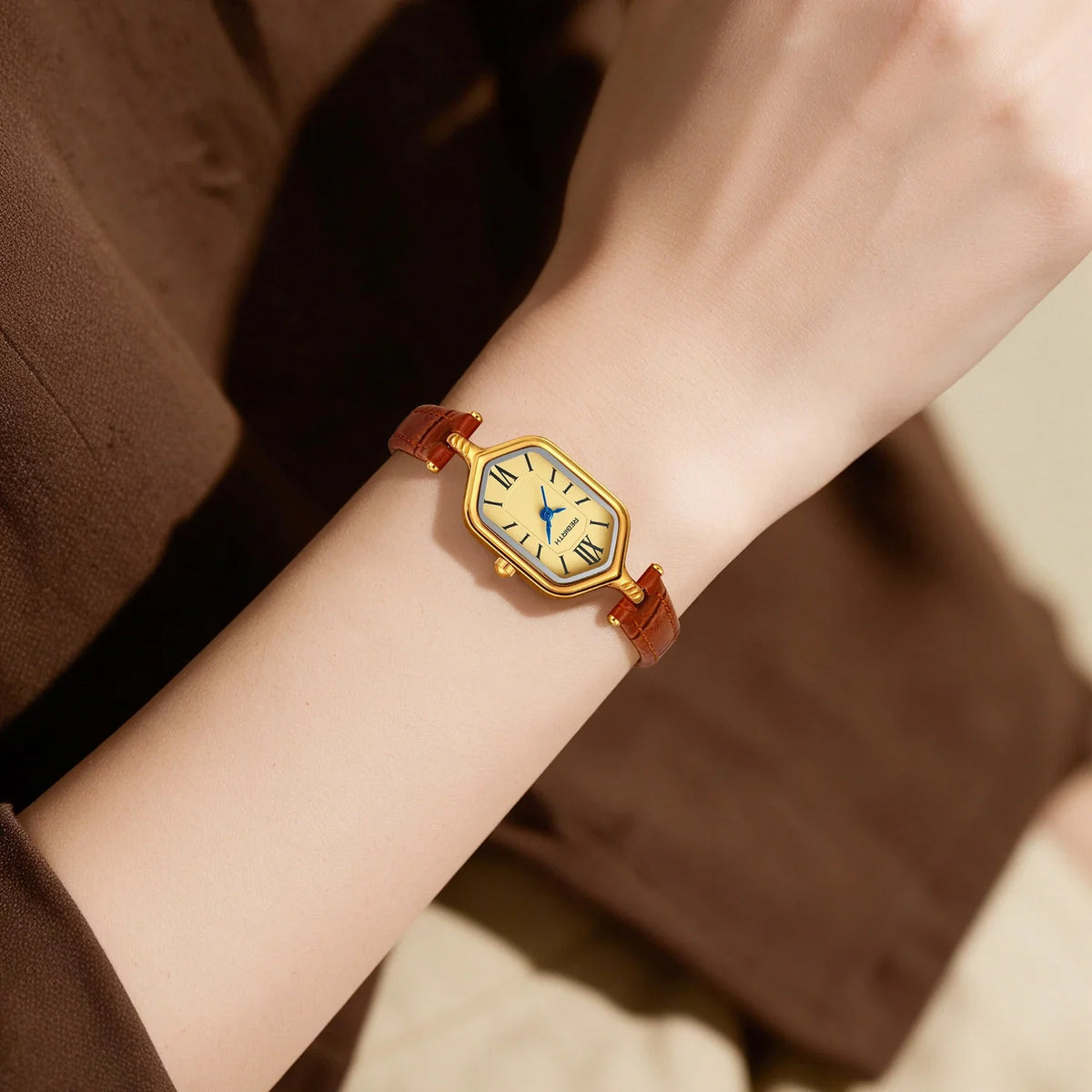 REBIRTH Women's Retro Gold Quartz Watch – Barrel Dial & Leather Strap