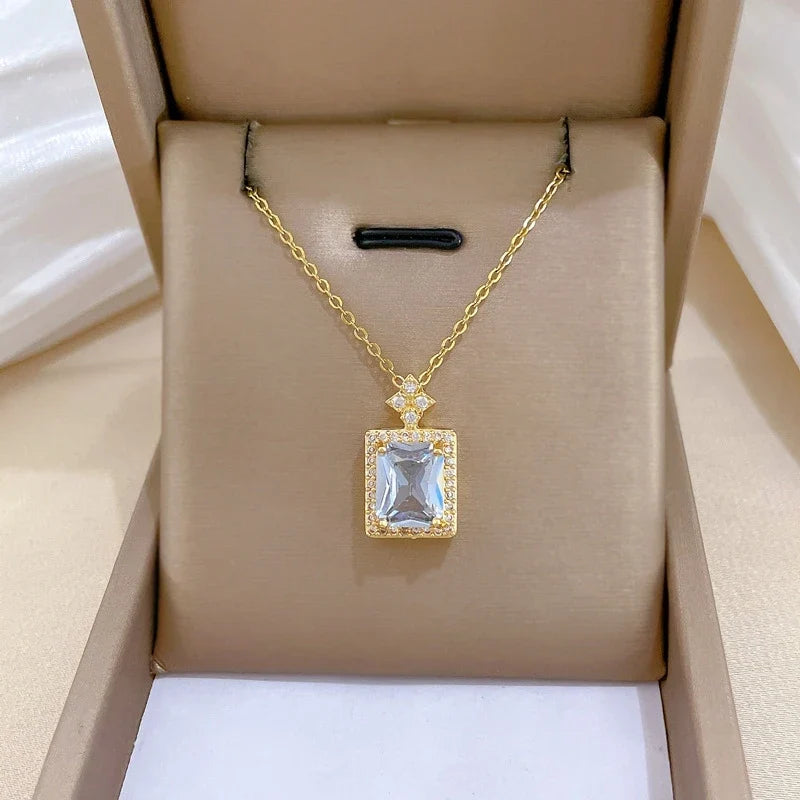 Women's Square Pendant Necklace – Gold Stainless Steel Chain
