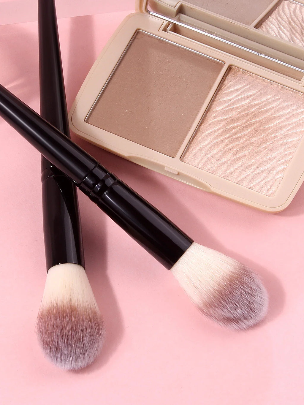 2-Pack Flame Shape Blush Highlighter & Contour Makeup Brushes