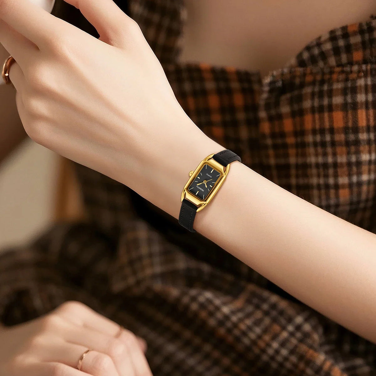 REBIRTH Women's Retro Leather Strap Quartz Watch | Rectangle Dial