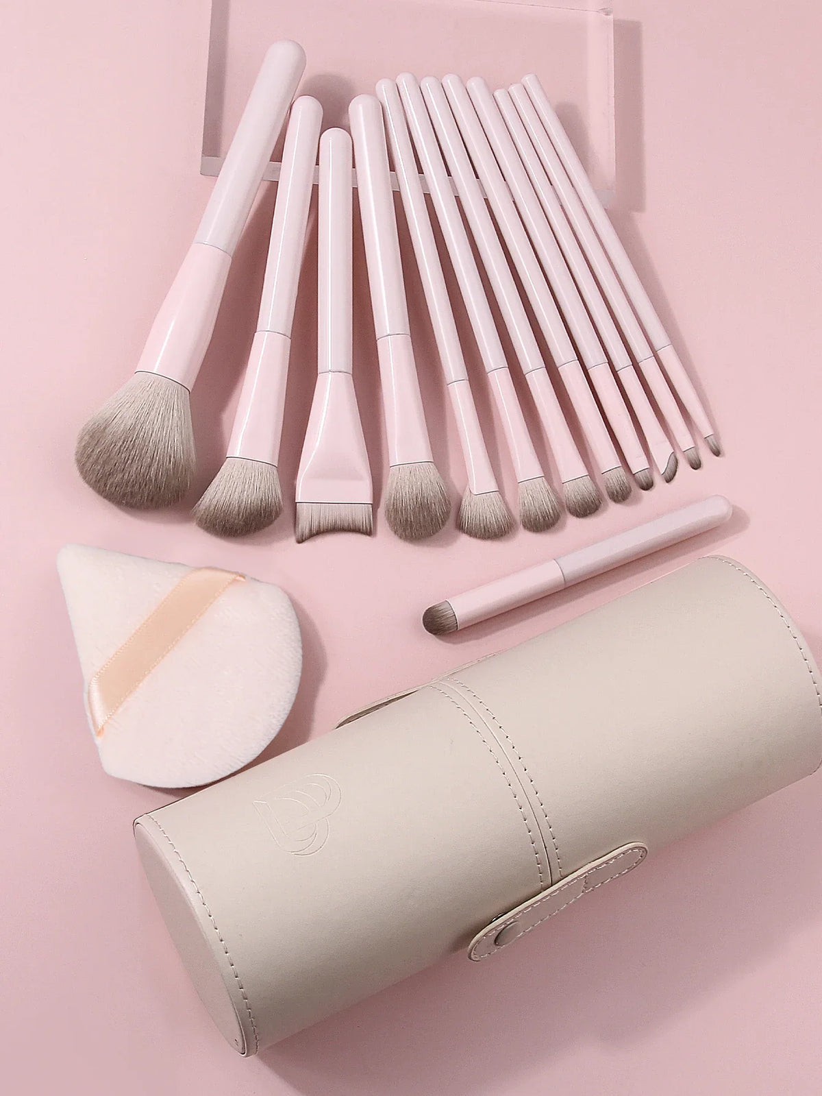 15-Pc Professional Makeup Brush Set with Travel Case | Nixie