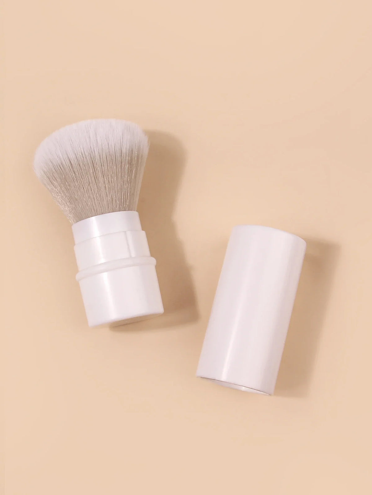 Telescopic Portable Makeup Brush – Powder, Blush & Contour