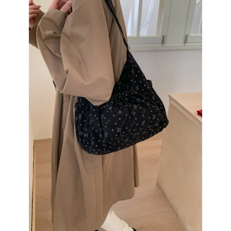 Korean Pleated Crossbody Dumpling Bag – Large Capacity Nylon