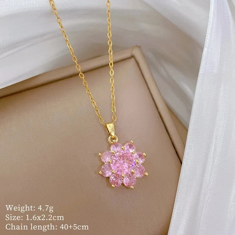 Women's Minimalist Flower Pendant Choker Necklace – Gold