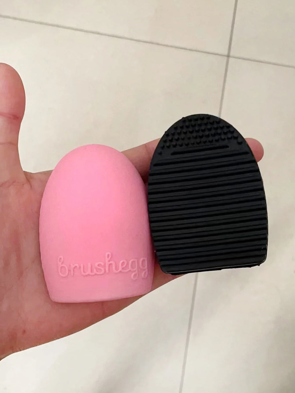 2PCS Silicone Scrubber Egg – Makeup Brush & Face Cleaner