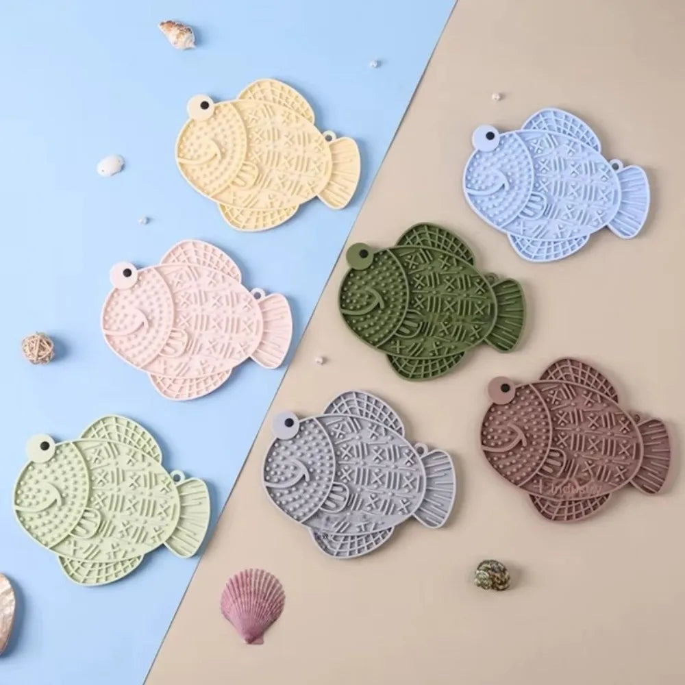 Silicone Slow Feeder Lick Mat – Frog & Fish Shape for Dogs