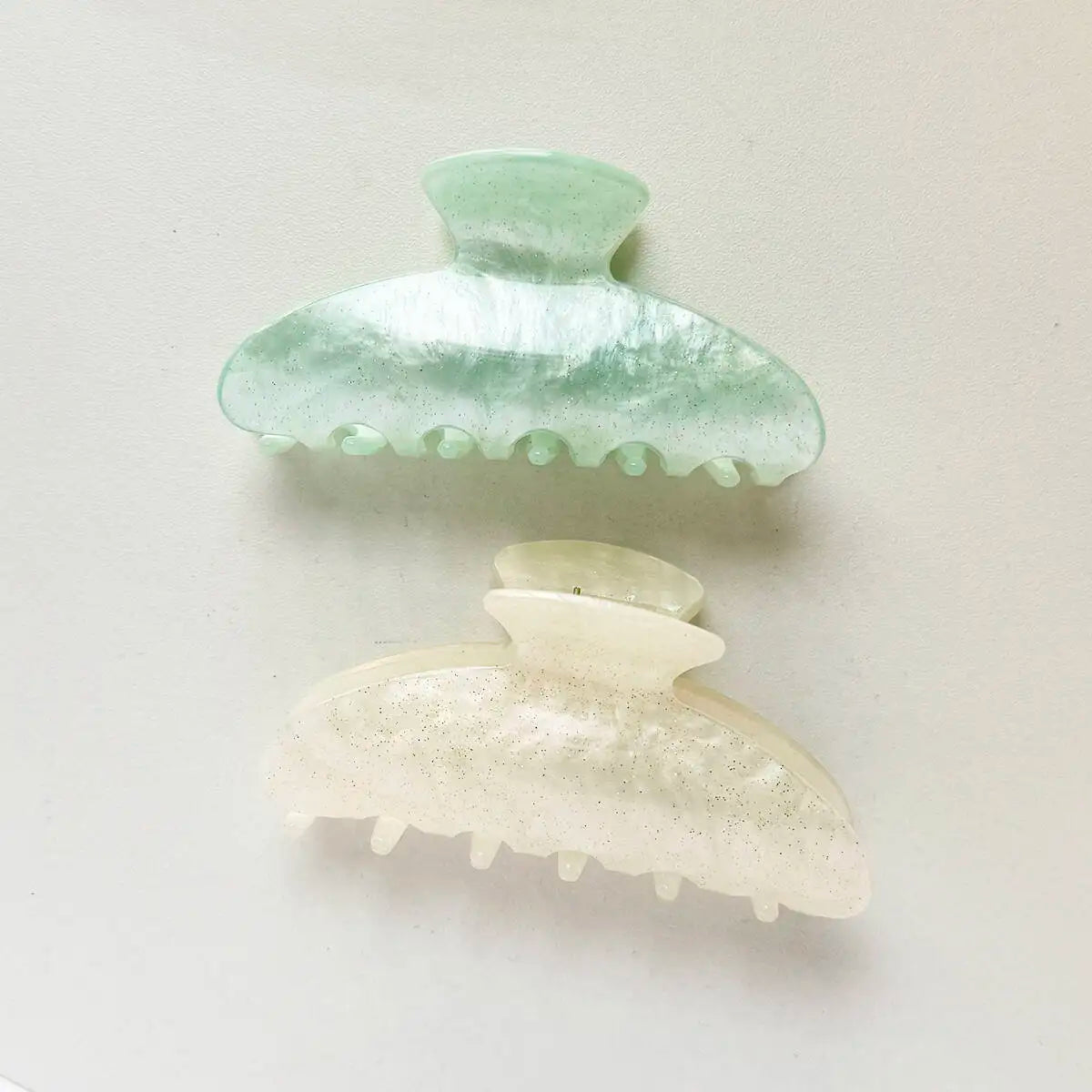 Korean Jelly Shark Hair Claw Clip – Elegant Women's Updo