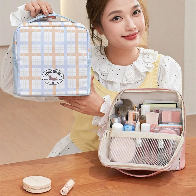 Standing Makeup Brush Bag – Large Capacity Travel Organizer
