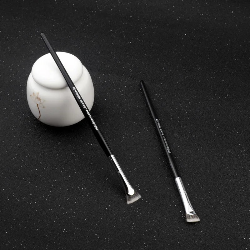 SEP #36 Flat Eyebrow Contour & Eyeshadow Makeup Brush