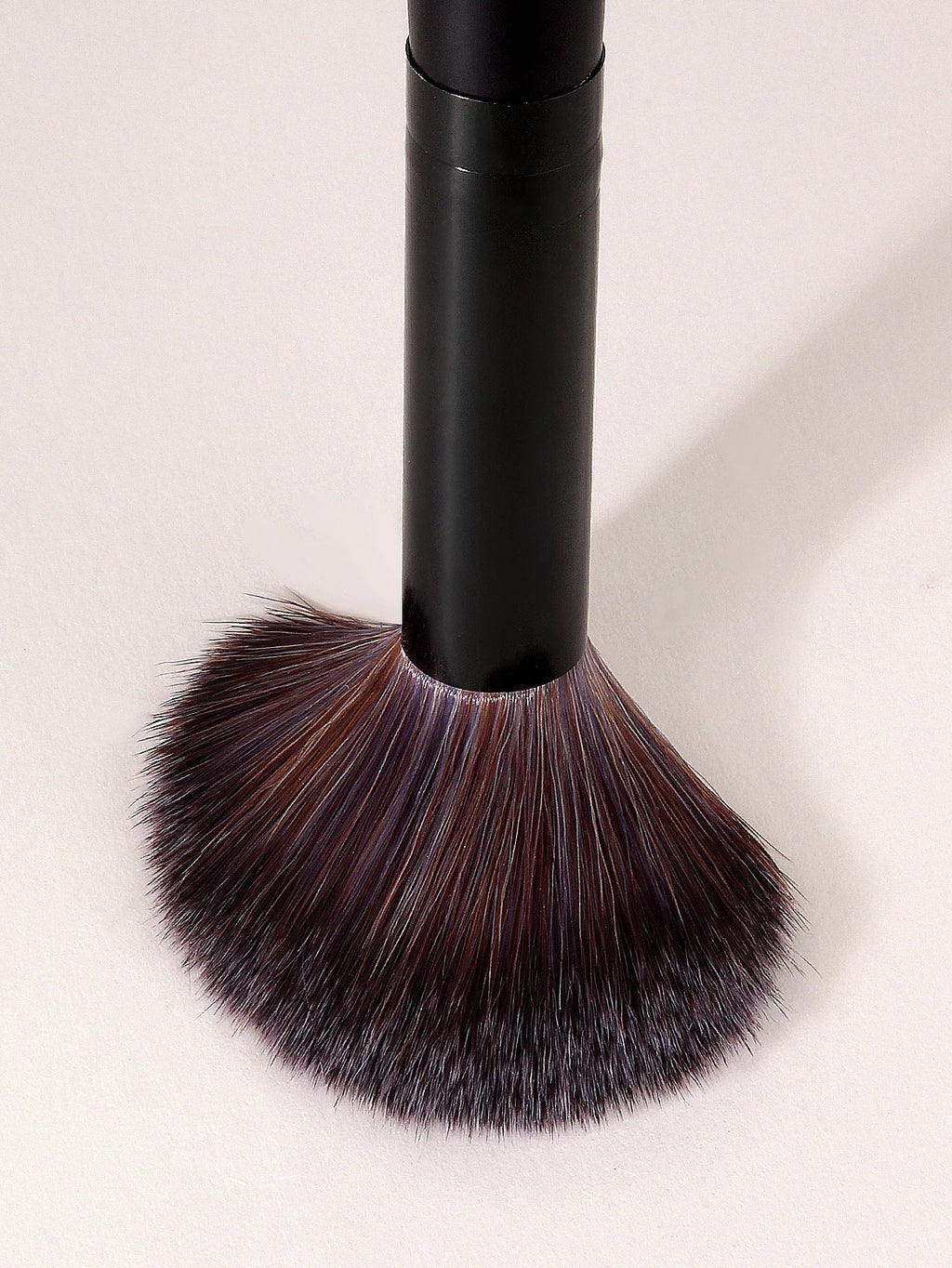 Fluffy Large Flame Blush & Highlighter Makeup Brush