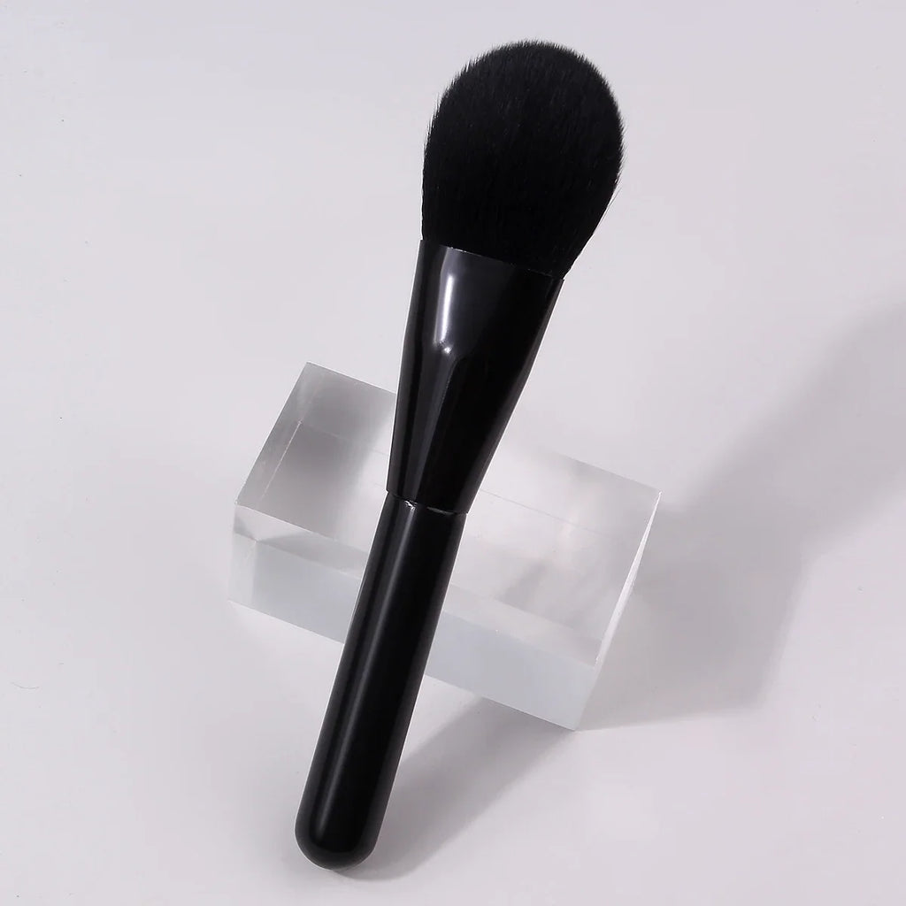 Professional Soft Blush Brush – Powder, Highlighter & Contour