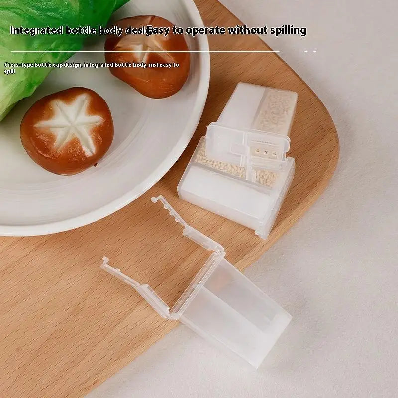 2-in-1 Camping Spice Shaker Dual Compartment Salt & Pepper Jar