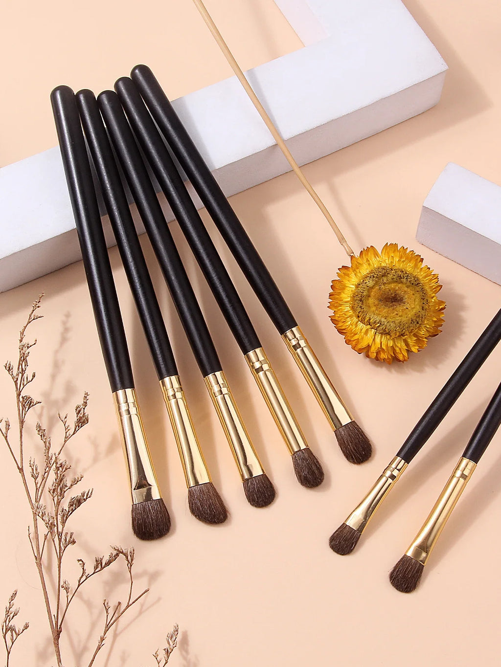 10Pcs Horsehair Eyeshadow Makeup Brush Set & Beauty Sponge