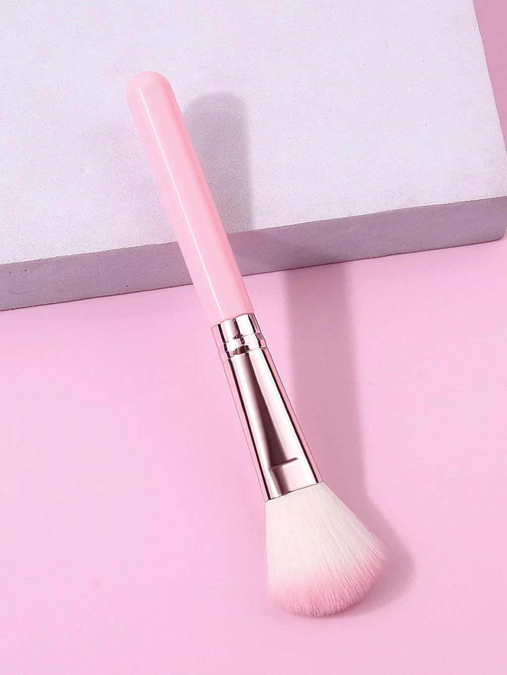 Multi-Functional Blush, Highlight & Smudge Makeup Brush