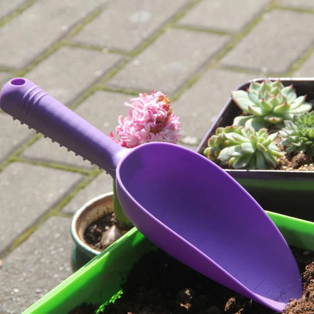 Plastic Garden Hand Trowel – Planting, Digging & Scoop Tool