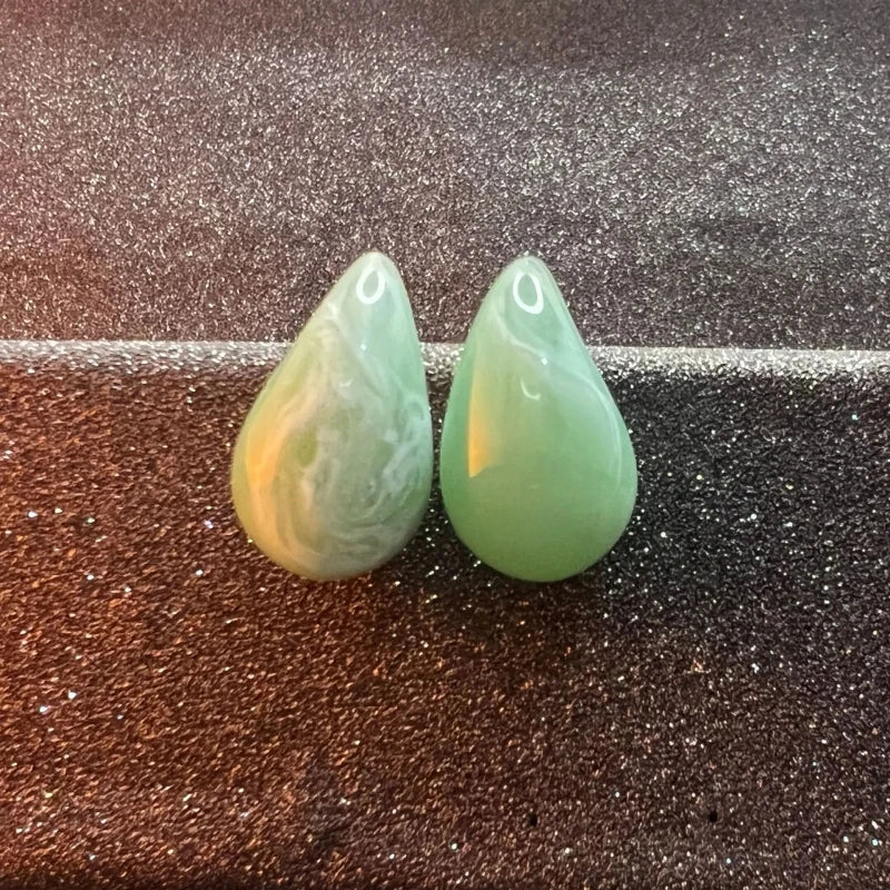 Women's Acrylic Waterdrop Stud Earrings – Lightweight Fashion