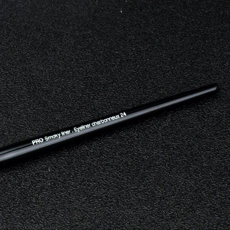 SEP #24 Long Handle Smoky Liner & Lip Makeup Brush