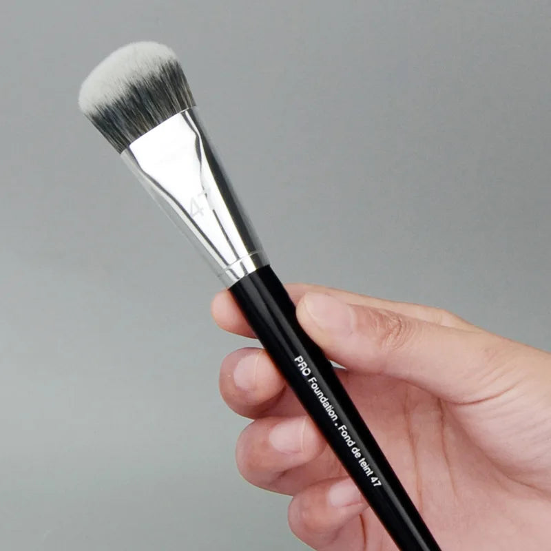 SEP Pro No.47 Angled Flat Liquid Foundation Makeup Brush