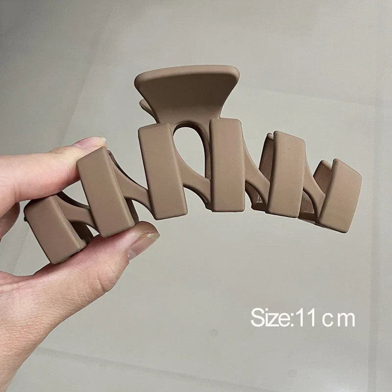Large Acrylic Hair Claw Clip – Korean Geometric Barrette