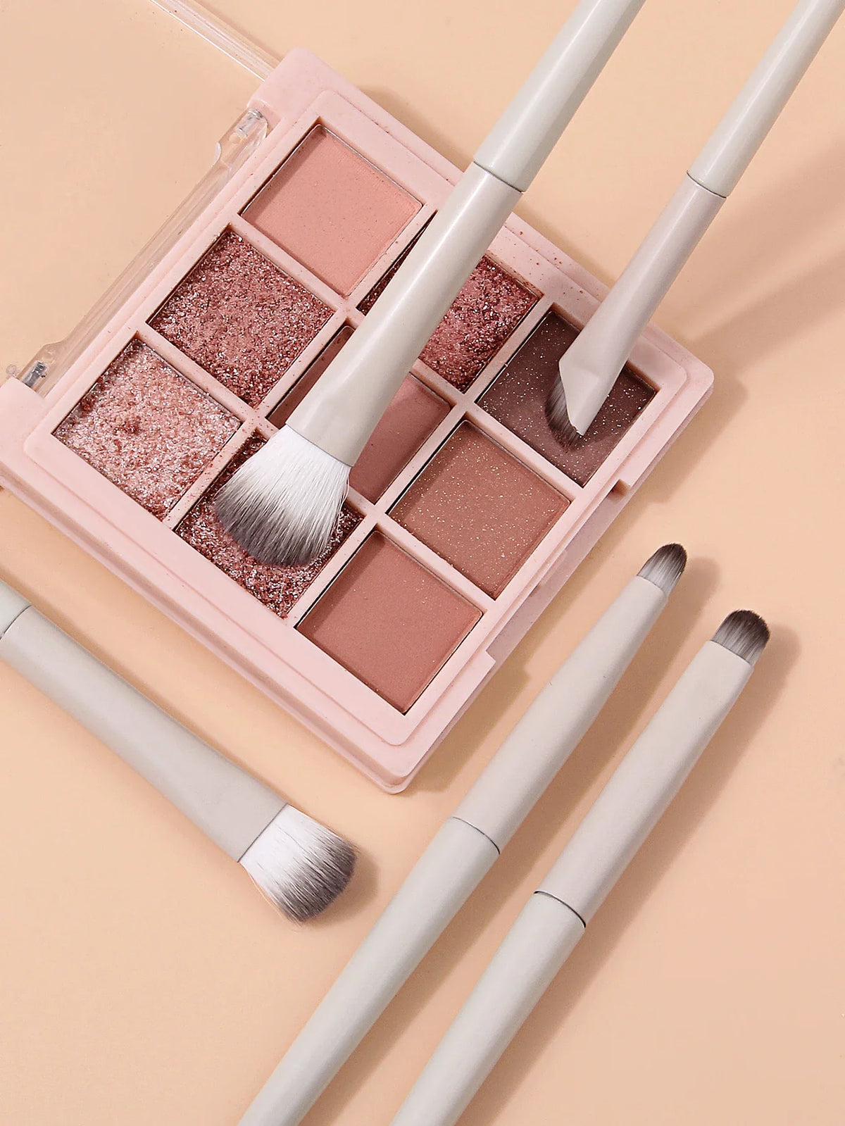7-Piece Soft Makeup Brush Set – Highlighter, Concealer & Eyeshadow