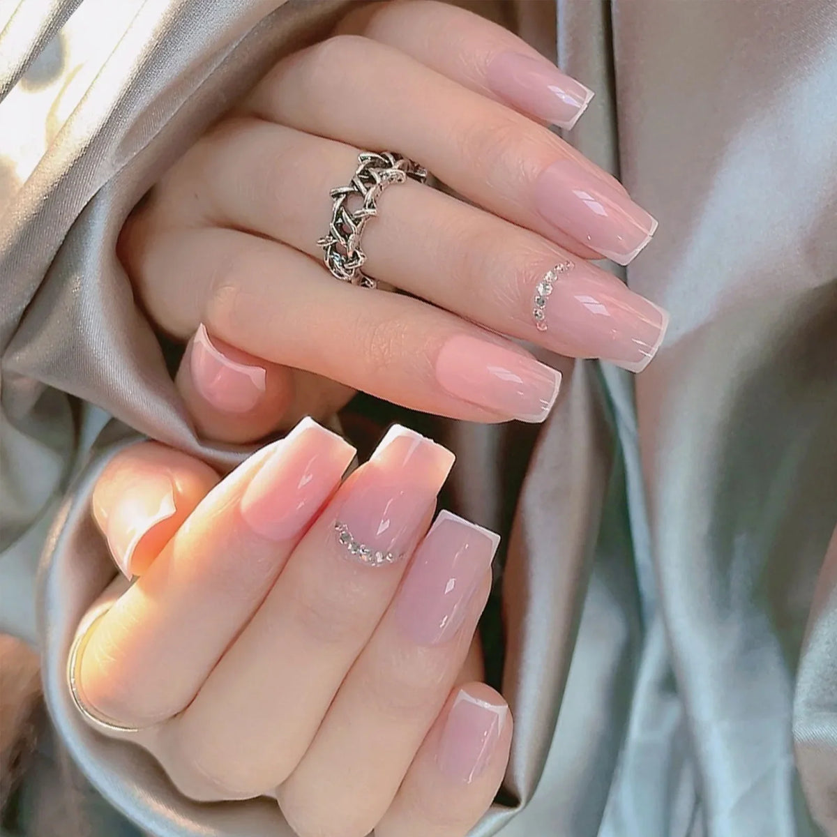 Short French Rhinestone False Nails – 24Pcs Handmade Set