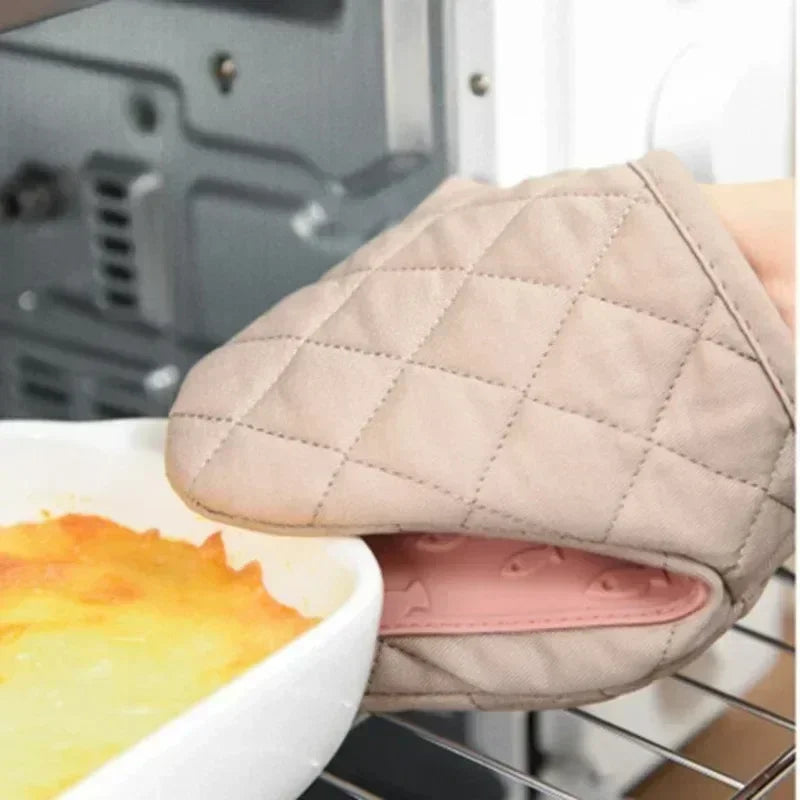 Silicone Oven Glove Clamp – Heat-Resistant Kitchen Mitt