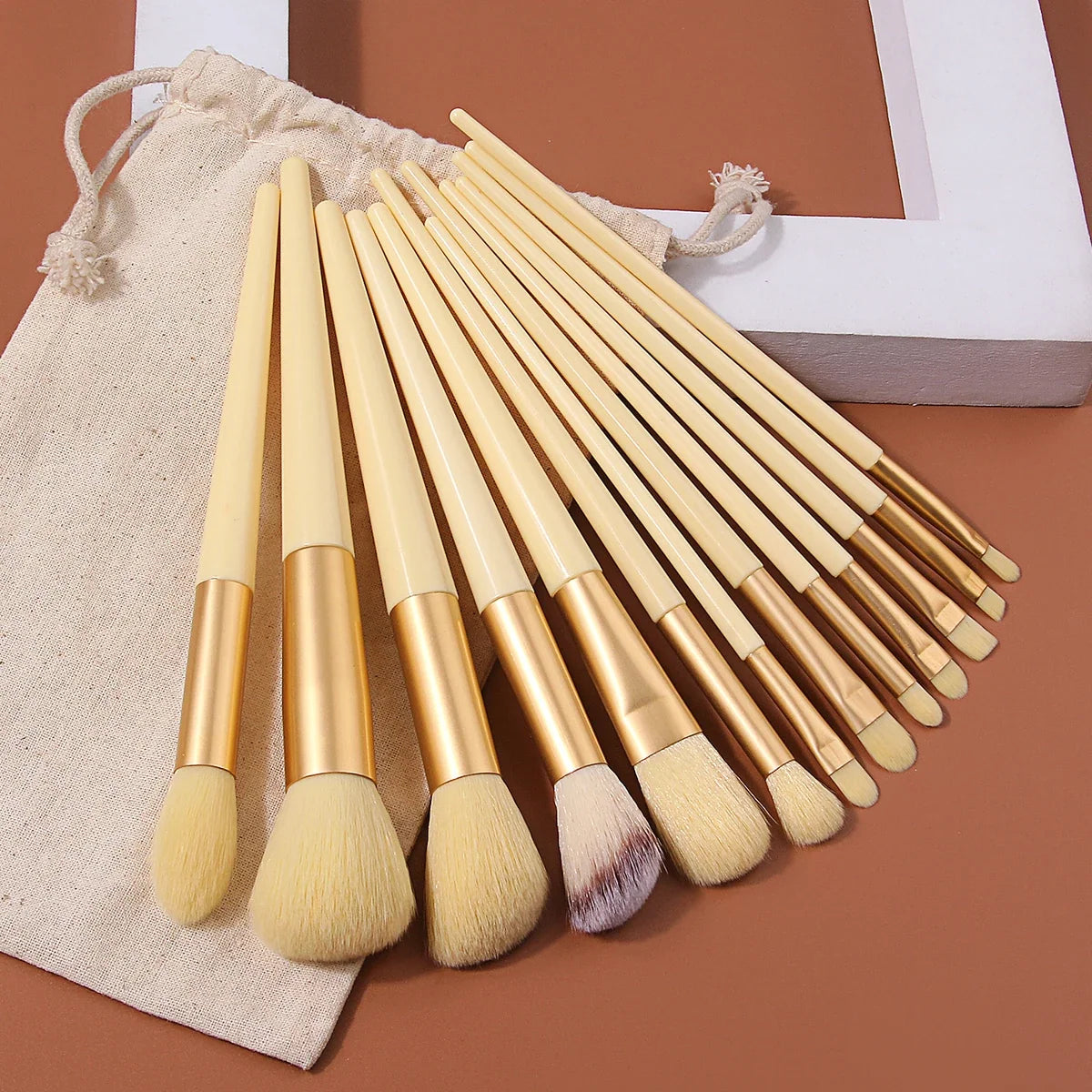 13 PCS Makeup Brush Set with Bag – Foundation & Eyeshadow