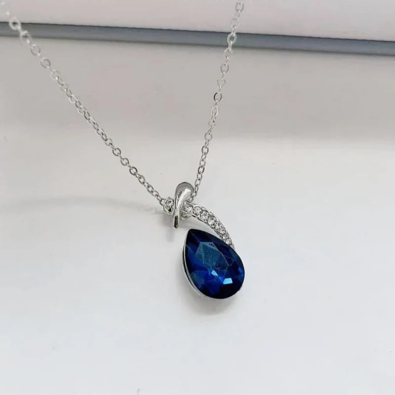 Women's Blue Fish Crystal Necklace & Earrings Jewelry Set