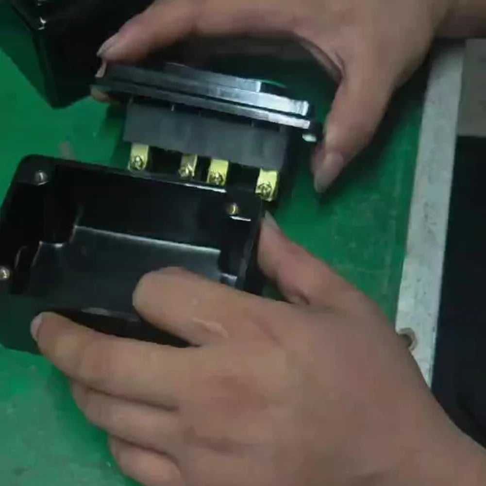 LA4-2H/3H Industrial Pushbutton Switch Box | Start Stop Control