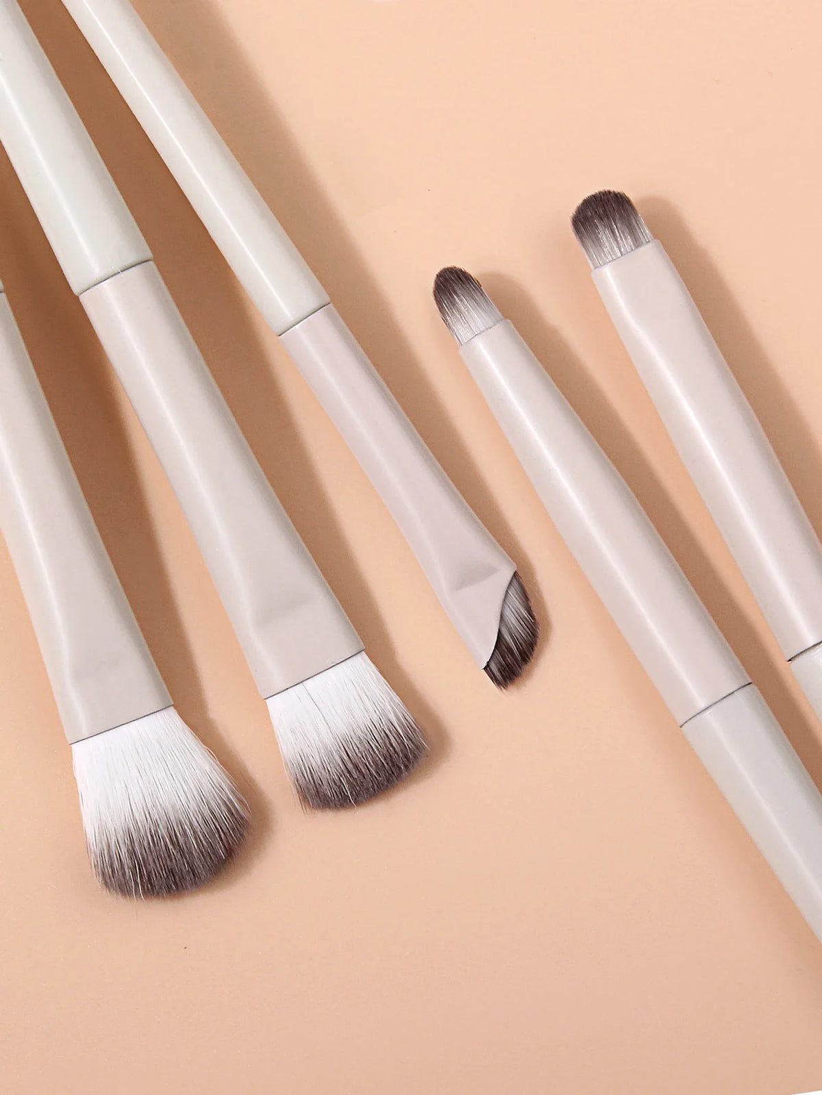 7-Piece Soft Makeup Brush Set – Highlighter, Concealer & Eyeshadow