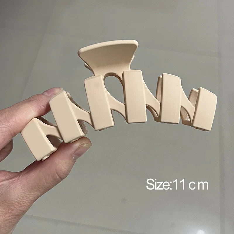 Large Acrylic Hair Claw Clip – Korean Geometric Barrette