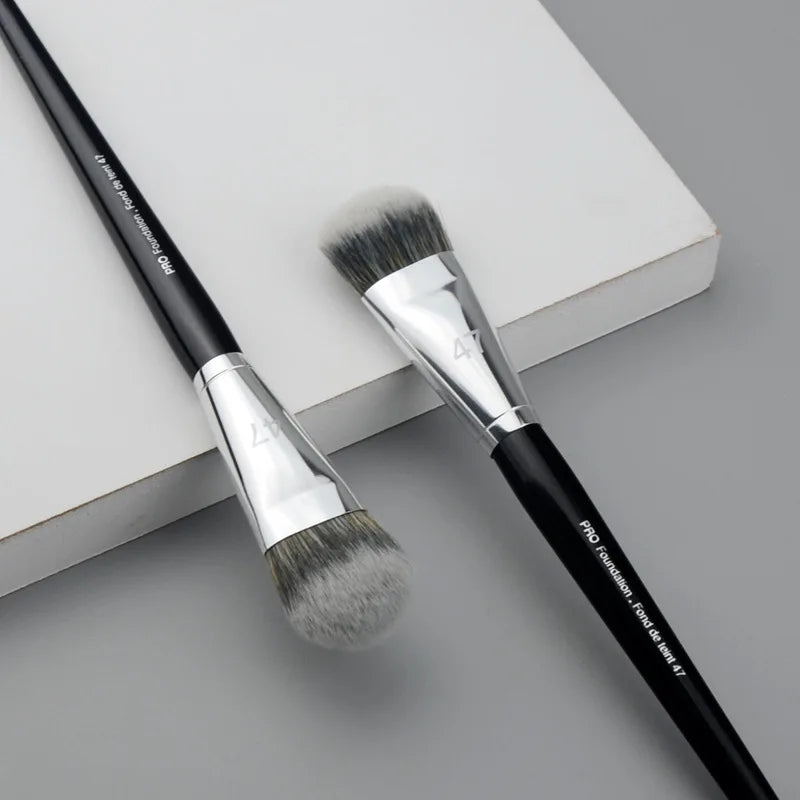 SEP Pro No.47 Angled Flat Liquid Foundation Makeup Brush
