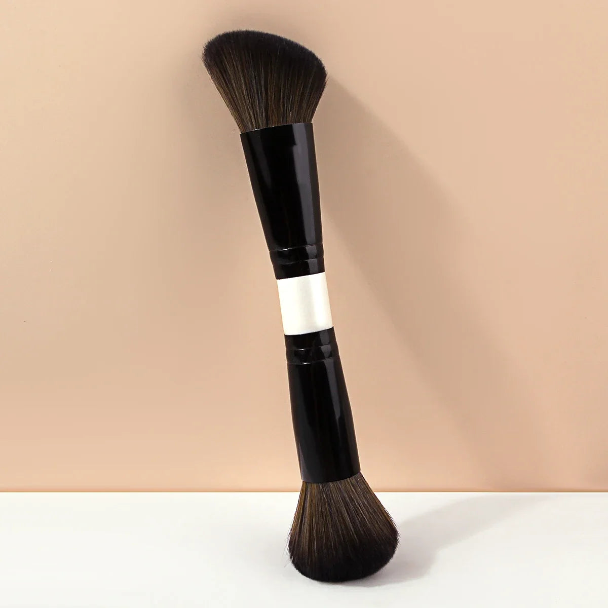 Dual-Ended Makeup Brush – Foundation, Powder, Blush & Contour
