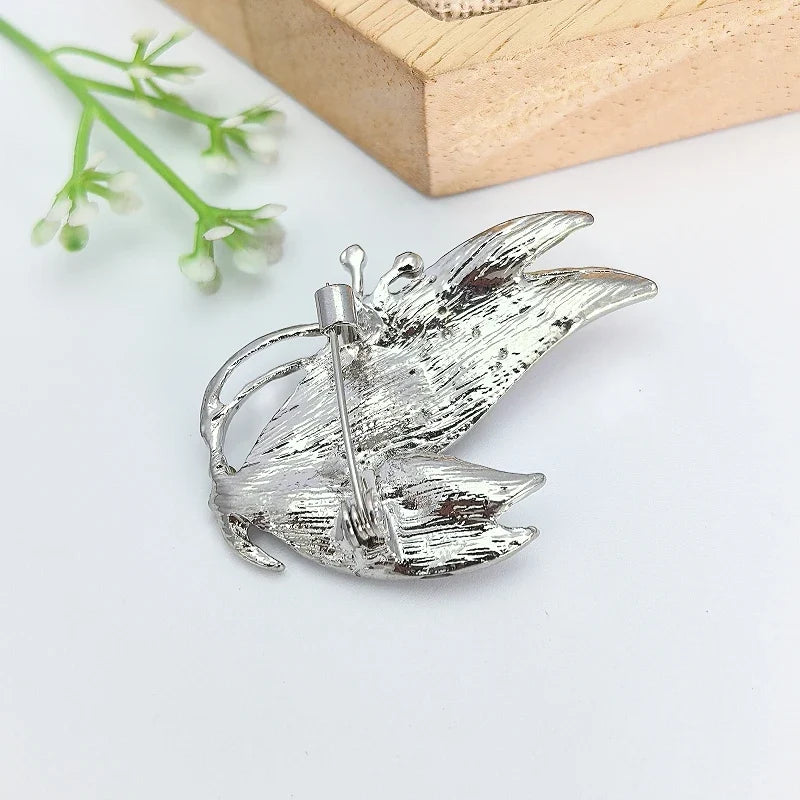 Purple Crystal Butterfly Brooch – Elegant Luxury Fashion Pin