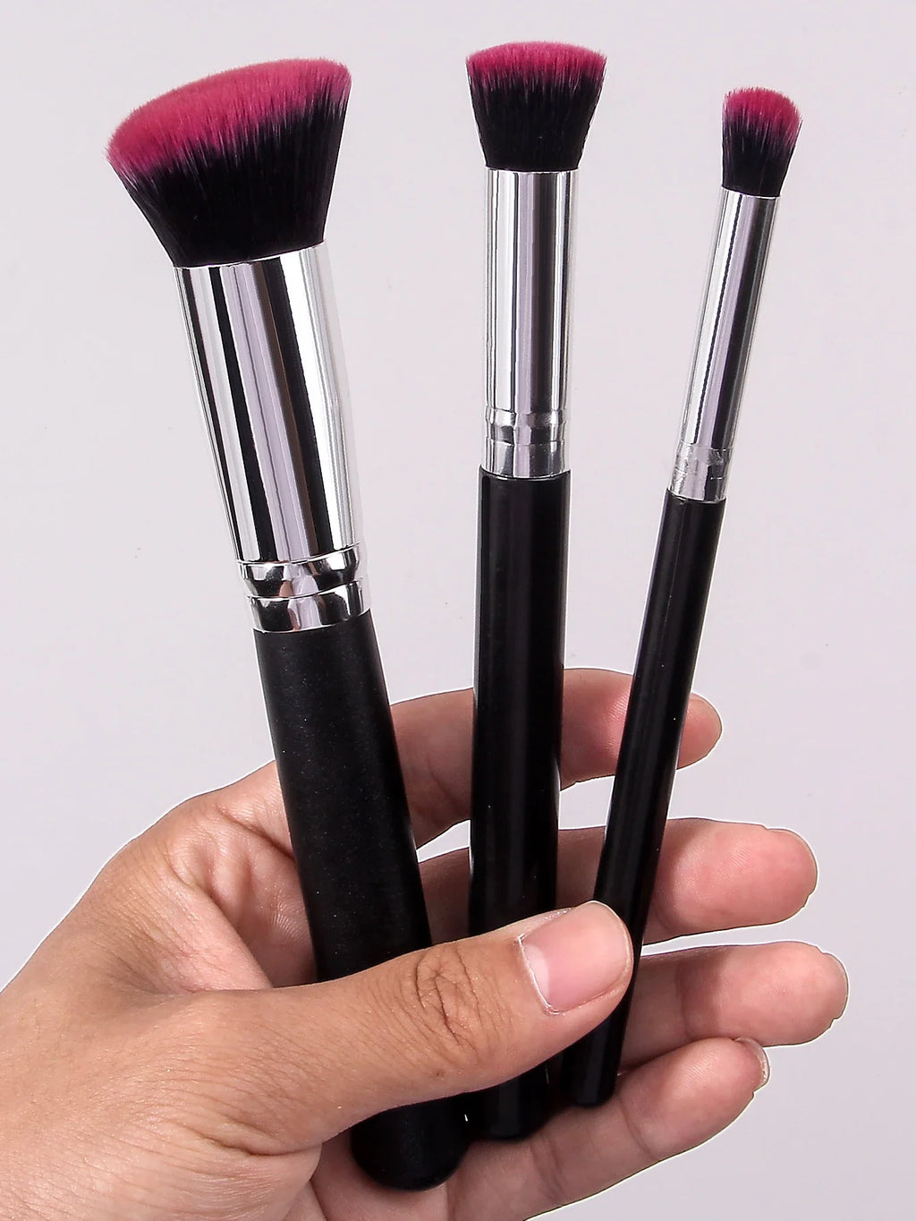 Nixie 3-Piece Foundation Concealer & Contour Makeup Brush Set